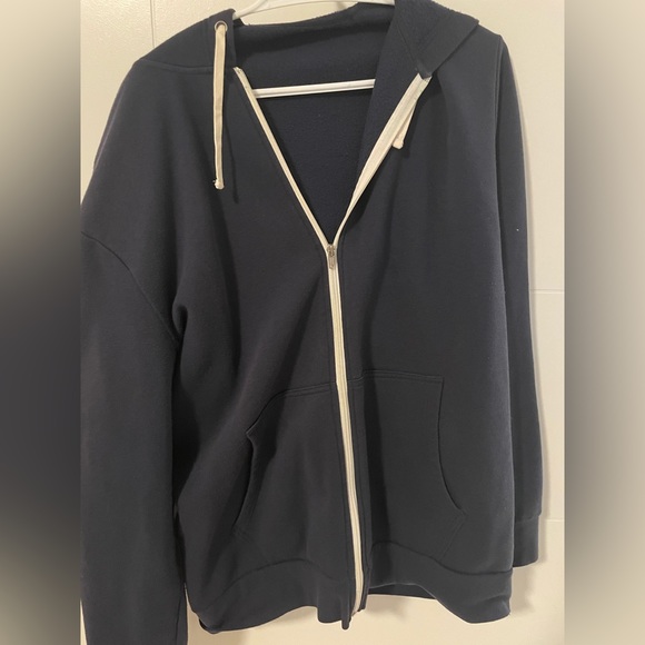 Oversized hoodie! Dark blue in good condition :) - Picture 2 of 3